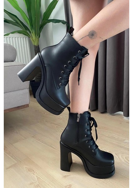 Kadın Simya Siyah Bağcıklı Detaylı 12 cm Platform Topuklu Fermuarlı Bot