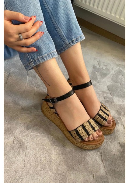 Kadın Eftal Siyah Hasır Detay Kalın Mantar Taban Ortopedik Sandalet K-230 fırsatları