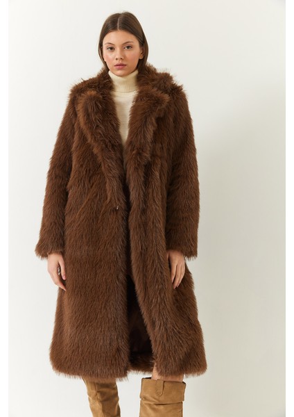 Kadın Uzun Kürklü Astarlı Mont modelleri