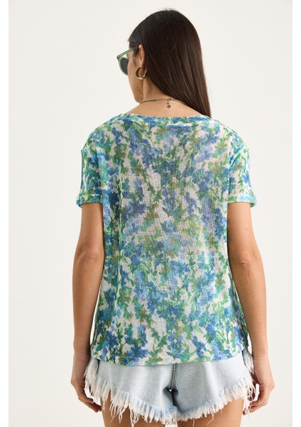 Kadın Bisiklet Yaka Desenli Dijital Baskılı Regular Yazlık Örme T-Shirt