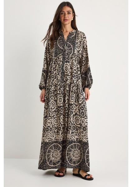 Kadın V Yaka Desenli Düğme Detaylı Maxi Viskon Elbise