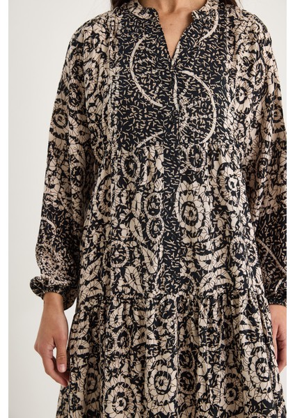 Kadın V Yaka Desenli Düğme Detaylı Maxi Viskon Elbise