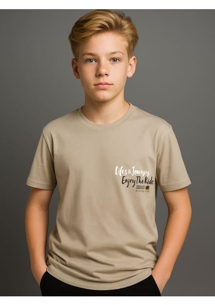 Erkek Çocuk Lifes Yazılı T-Shirt