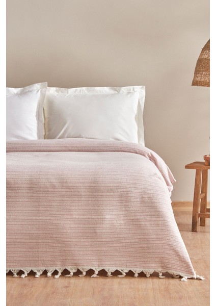 Pembe Çift Kişilik Yatak Örtüsü, Şık ve Rahat Uyku Için Mükemmel Seçenek