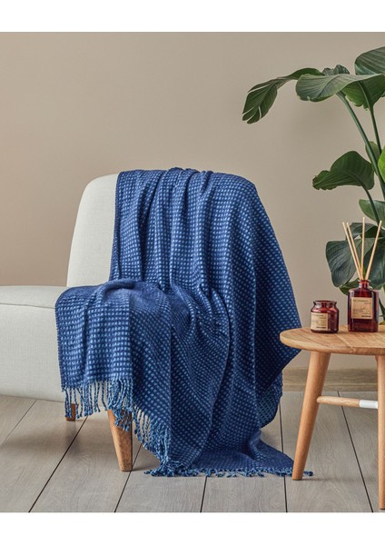 Lacivert ve Mavi Renkli Pamuklu Waffle Televizyon Battaniyesi, Yumuşak ve Şık Tasarım