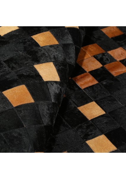 Kare Desenli Üç Renkli Dana Derisi Halı – El Yapımı Hakiki Deri Patchwork Şık Giriş Halısı modelleri