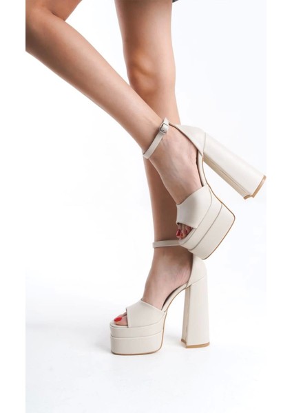 Kadın Elina Tek Bantlı Bej Cilt 15 cm Platform Topuklu Ayakkabı