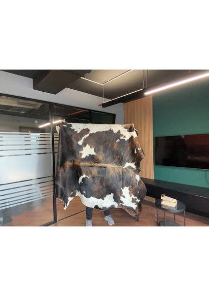 Kahverengi Benekli Hakiki Dana Derisi Post Halı 150X200 cm – El Yapımı Gerçek Deri Post Halı modelleri