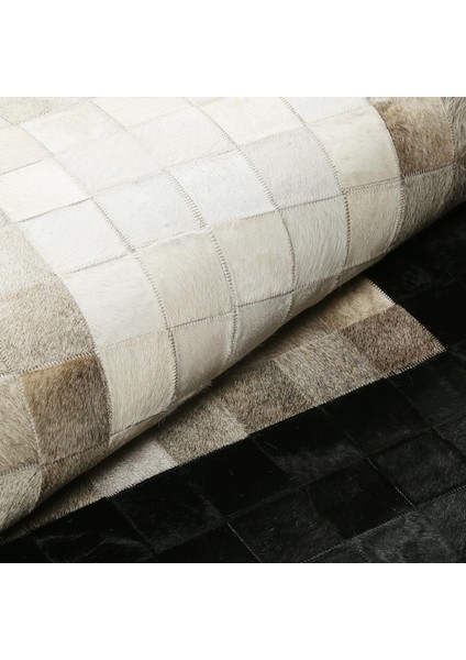 Bej Siyah Dana Derisi Patchwork Halı – El Dokuma Hakiki Deri Şık Giriş Halısı modelleri