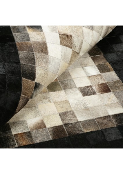 Siyah Köşeli Bej Dana Derisi Patchwork Halı – El Dokuma Hakiki Deri Şık Giriş Halısı modelleri
