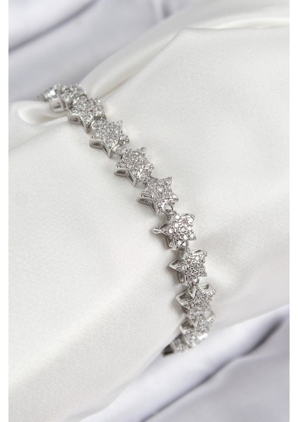 Vıp Seri Pirinç Zirkon Taşlı Sıralı Yıldız Model Gümüş Renk Kadın Bileklik