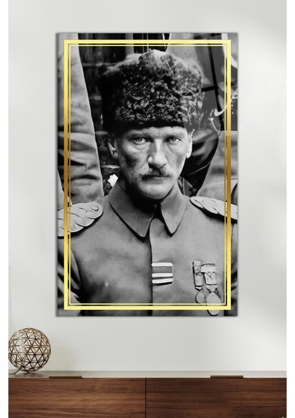 Gold Şeritli Gri Cephede Atatürk Portresi Cam Tablo, Ev Ofis Dekoru, Hediyelik Duvar Dekorasyonu
