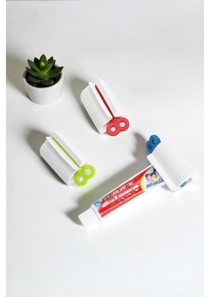 Çevirmeli Diş Macunu Sıkacağı – Pratik ve Kolay Kullanım, Tüp Sıkma Aparatı