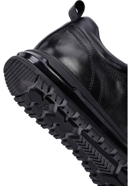 Erkek Siyah Bağcıklı Deri Casual Sneaker 25WFD604818