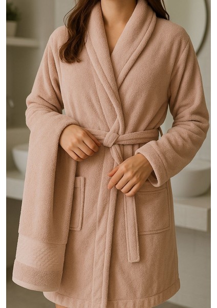 Nevin Modeli Bornoz Takımı – %100 Pamuk Bornoz ve 50X90 Yüz Havlusu