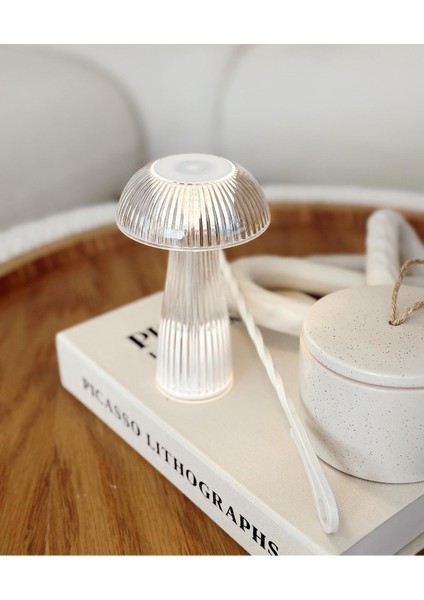 Mantar Tasarımlı Pilli LED Masa Lambası, Beyaz, Şık ve Fonksiyonel Aydınlatma