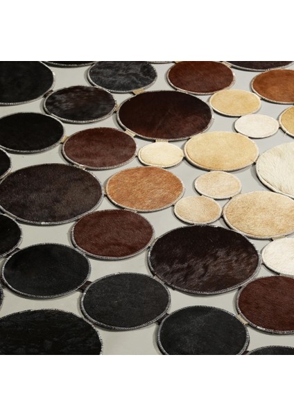 Kahverengi Beyaz Dana Derisi Puantiye Halı, Şık ve Modern Dekorasyon Halısı modelleri