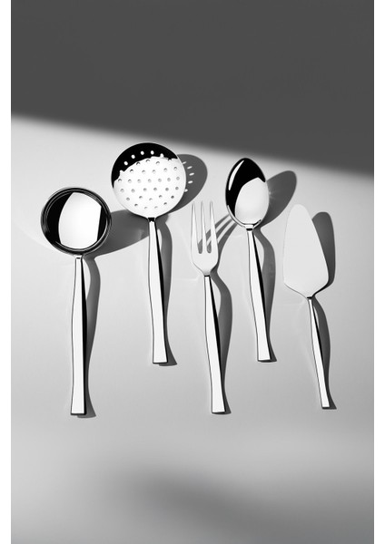 Şık 5 Parça Paslanmaz Çelik Servis Takımı, Modern ve Zarif Tasarım