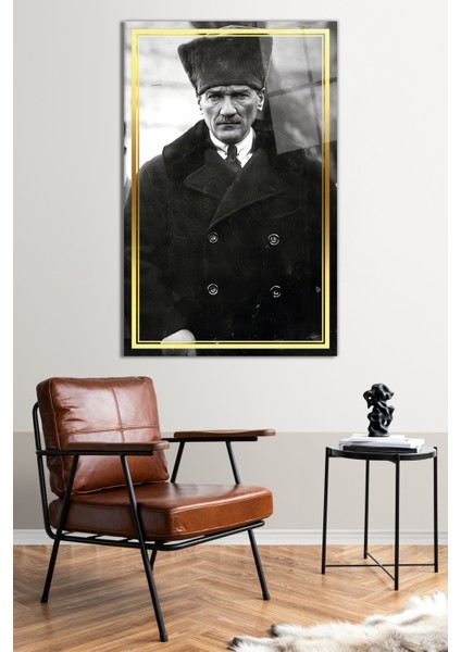 Gold Şeritli Palto ve Kalpaklı Atatürk Cam Tablo, Ev ve Ofis Dekoru Hediyelik Duvar Dekorasyonu fiyatları