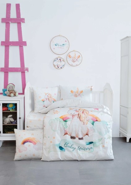 Pembe Bebek Nevresim Takımı, %100 Pamuk, Hipoalerjenik, Yumuşak ve Rahat Uyku