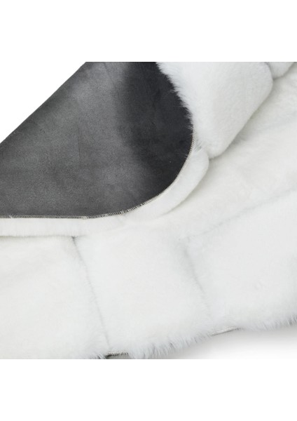 Beyaz Yumuşak Peluş Halı - Şık Yatak Odası Halısı, Kaymaz Taban Halı modelleri