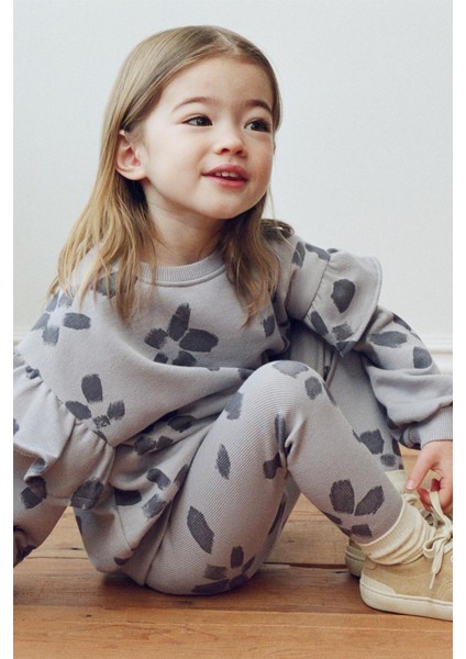 Kız Çocuk Pamuklu Gri Çiçek Desenli Sweatshirt ve Tayt Takım - Rahat Kesim, Fırfır Detaylı