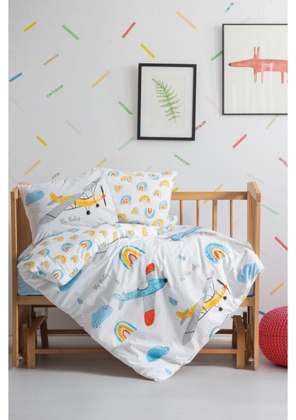 Sevimli ve Konforlu Bebek Nevresim Takımı, Mavi Renkli, Yumuşak ve Şık Tasarım