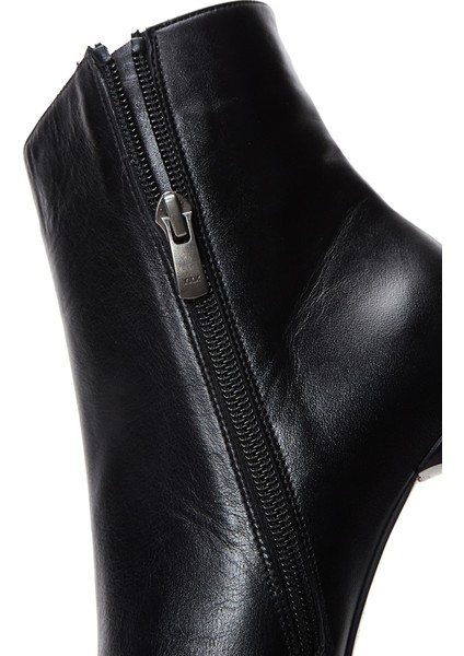 Kadın Siyah Fermuarlı Ince Topuklu Deri Bot 25WFD130718
