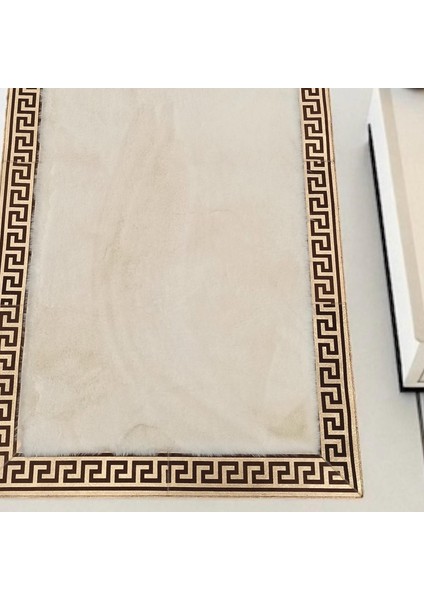 Altın Bordürlü Beyaz Peluş Halı – El Yapımı Yumuşak ve Şık Salon Halısı modelleri