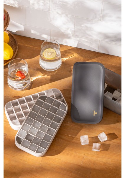 Gri Soft Kutulu Buz Kalıbı, Serin ve Şık Soğutma Deneyimi Için Ideal