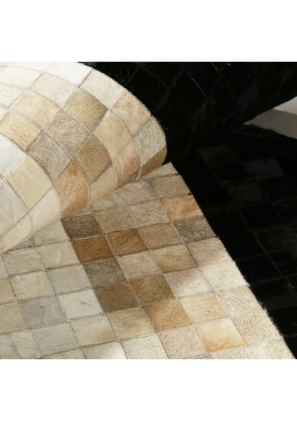 Baklava Desenli Bej Siyah Doğal Dana Derisi Patchwork Halı – El Yapımı Hakiki Deri Dekoratif Salon Halısı fiyatları