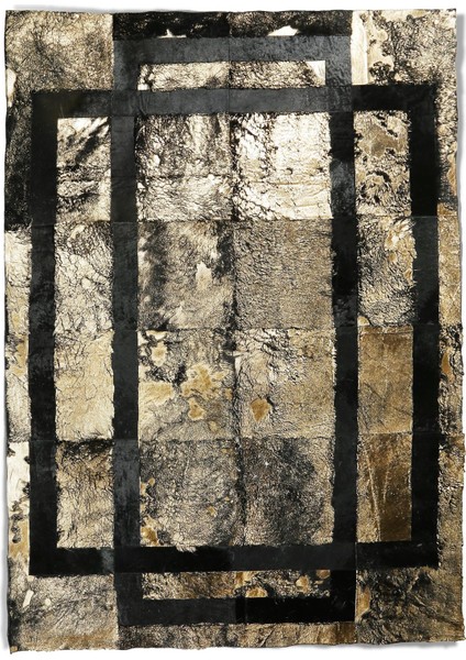 Siyah ve Altın Rengi Dana Derisi Patchwork Halı, Modern Tasarımlı Kaymaz Halı fırsatları