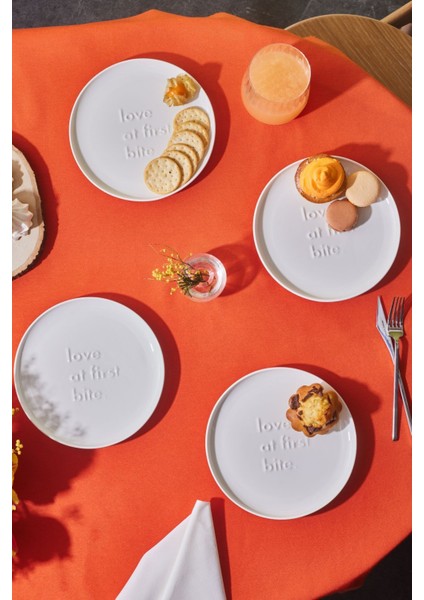 4 Parça Porselen Pasta ve Tatlı Seti, 19 Cm, Beyaz