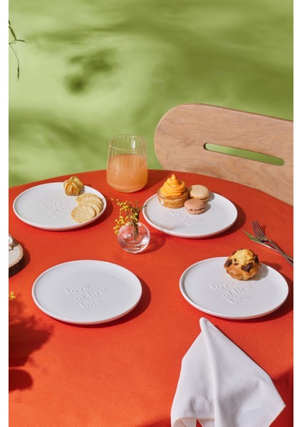 4 Parça Porselen Pasta ve Tatlı Seti, 19 Cm, Beyaz indirimleri