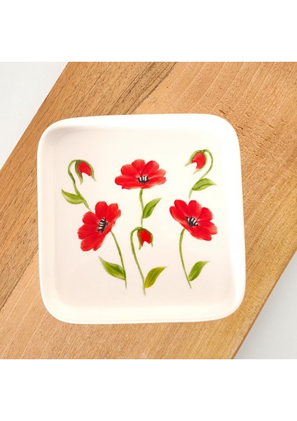 Kırmızı Gelincik Desen El Yapımı Kare Mini Sunum Tabağı 2'li fırsatları