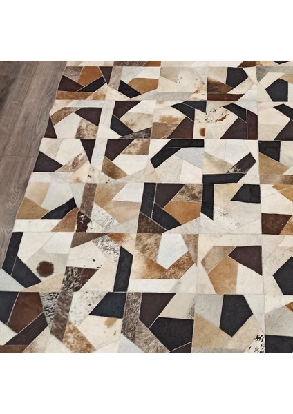 El Yapımı Dana Derisi Patchwork Halı – Modern ve Şık Salon Halısı fiyatları