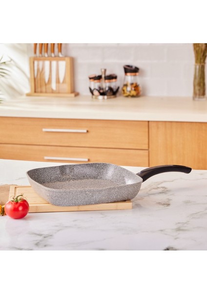 28 cm Dayanıklı Granit Kare Tava, Yüksek Kalite ve Şık Tasarım ile Mutfağınıza Şıklık Katıyor