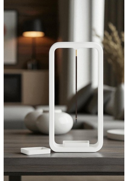 Şık ve Zarif Tütsü Çubuğu Tutucu