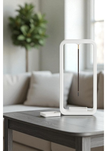 Şık ve Zarif Tütsü Çubuğu Tutucu fiyatları