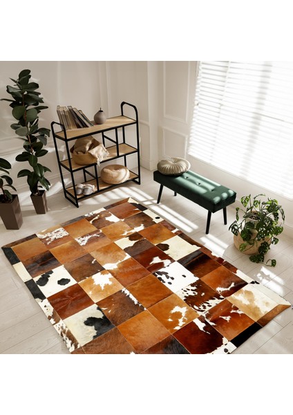 Kahve Tonlarında Dana Derisi Patchwork Halı – El Dokuma Hakiki Deri Lüks Koridor Halısı modelleri
