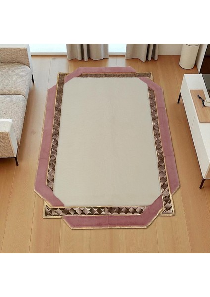 Pembe ve Altın Bordürlü Krem Peluş Halı - Yumuşak Yatak Odası Halısı