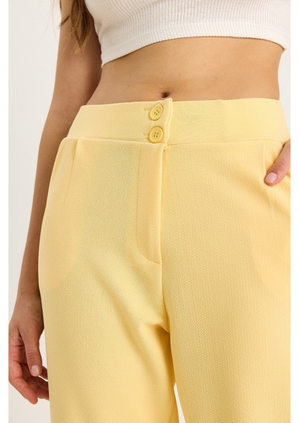 Kadın Çift Düğmeli Cep Detaylı Balon Pantolon fırsatları