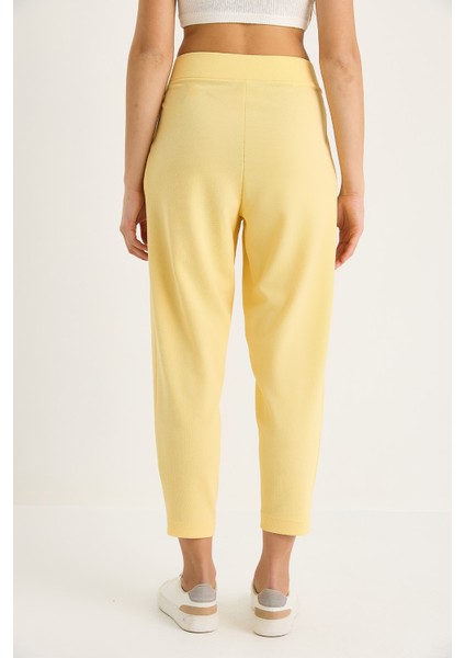 Kadın Çift Düğmeli Cep Detaylı Balon Pantolon indirimleri