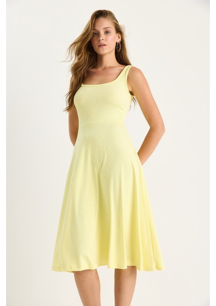 Kadın U Yaka Askılı Fitilli Kloş Elbise modelleri