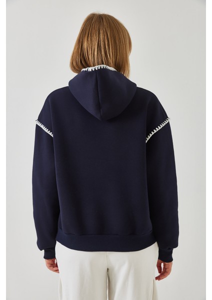 Kadın Kapişonlu Dantel Detaylı Sweatshirt modelleri