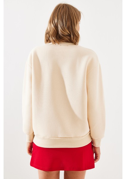 Kadın Üç Iplik Şardonlu Yuvarlak Yaka Pati Baskılı Sweatshirt Mbhs modelleri