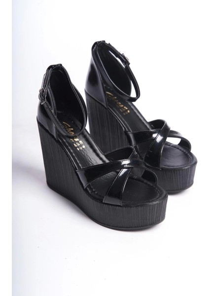 Kadın Verla Çapraz Bant Siyah Rugan Yüksek Topuklu Dolgu Taban Ayakkabı fırsatları