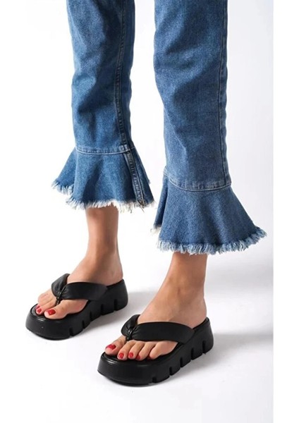 Kadın Tokyo Siyah Kalın Tabanlı Parmak Arası Terlik