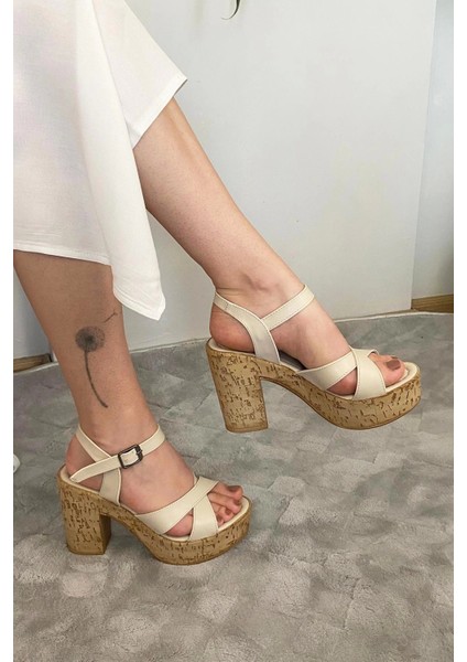 Kadın Leina Bej Çapraz Bant 10 cm Platfom Topuklu Mantar Taban Ayakkabı & Sandalet K-800 fiyatları