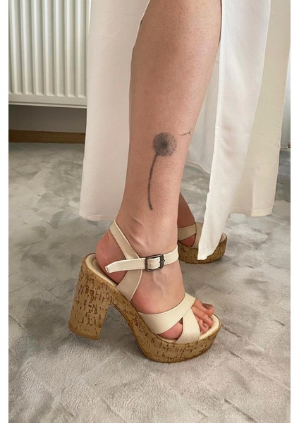 Kadın Leina Bej Çapraz Bant 10 cm Platfom Topuklu Mantar Taban Ayakkabı & Sandalet K-800 fırsatları
